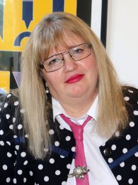 Петрова Наталья Юрьевна, заместитель директора по учебно-воспитательной работе, учитель английского и испанского языков